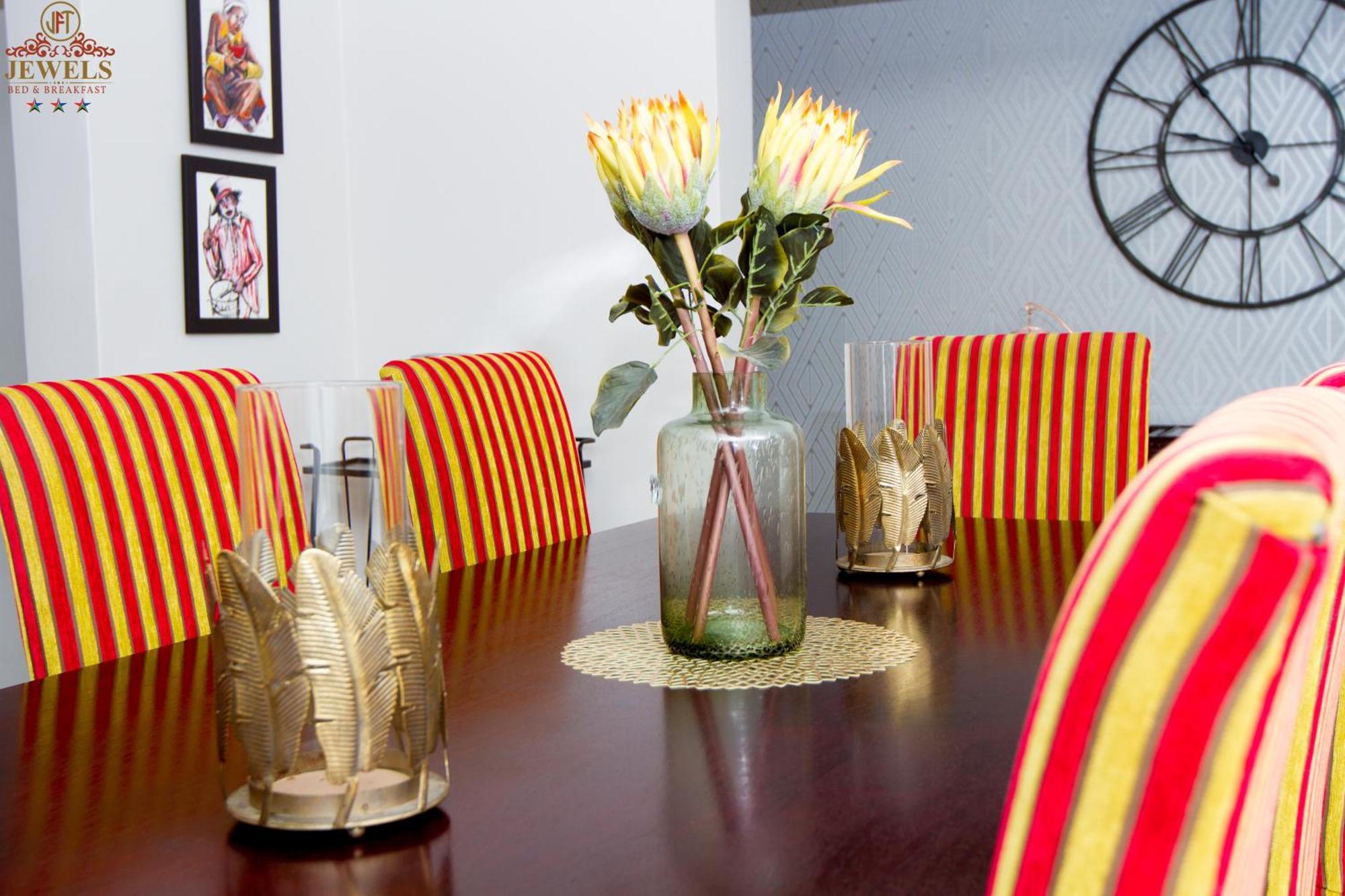 Jft Jewels Guest House Ист-Лондон Экстерьер фото