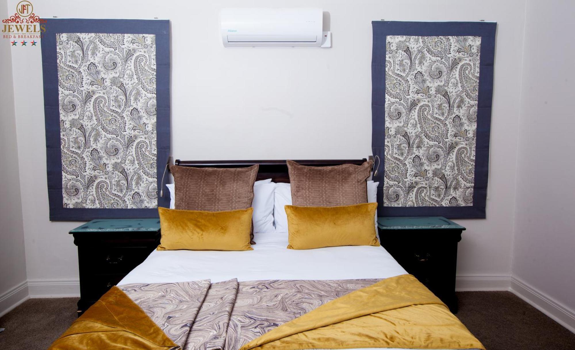 Jft Jewels Guest House Ист-Лондон Экстерьер фото