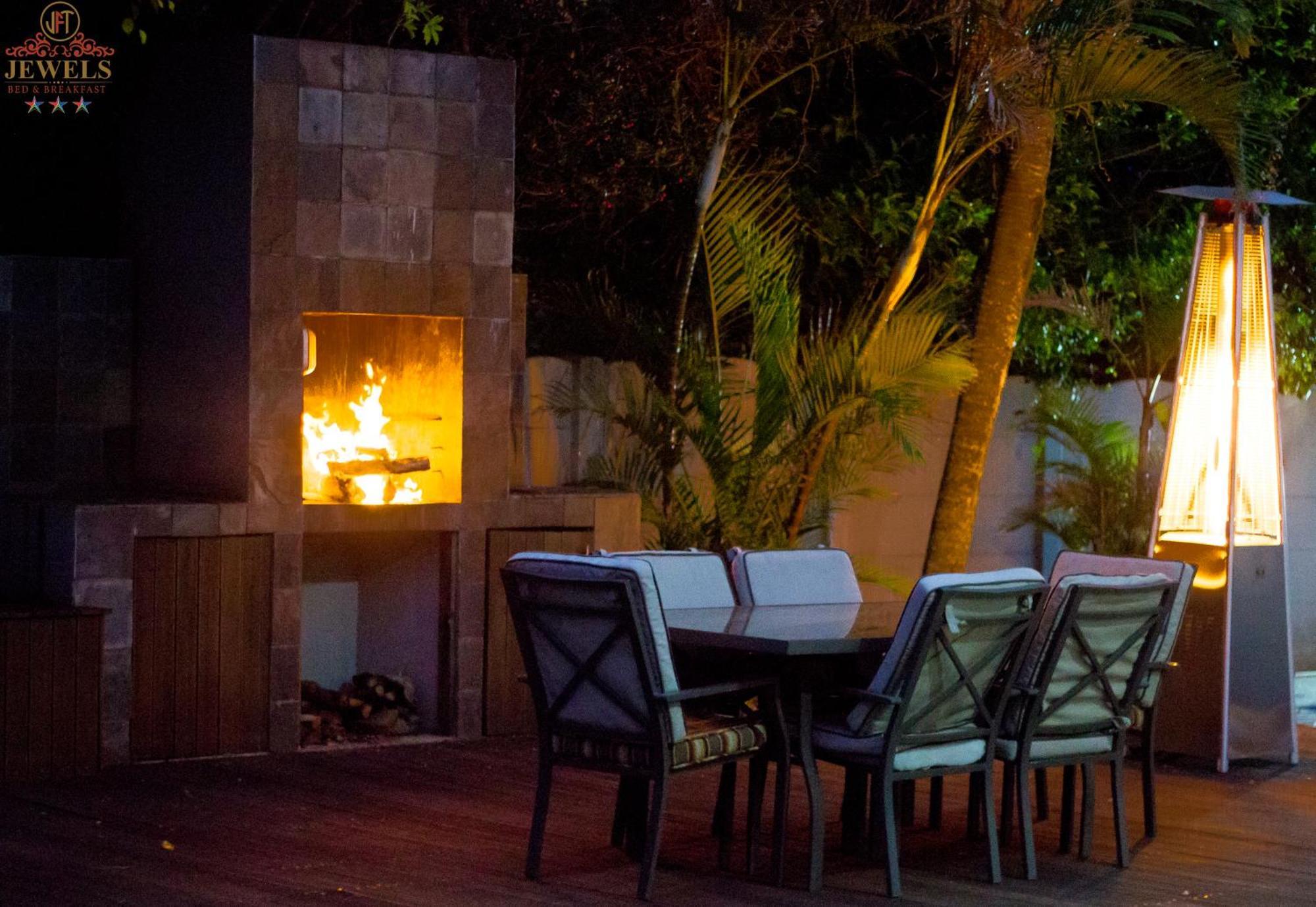 Jft Jewels Guest House Ист-Лондон Экстерьер фото