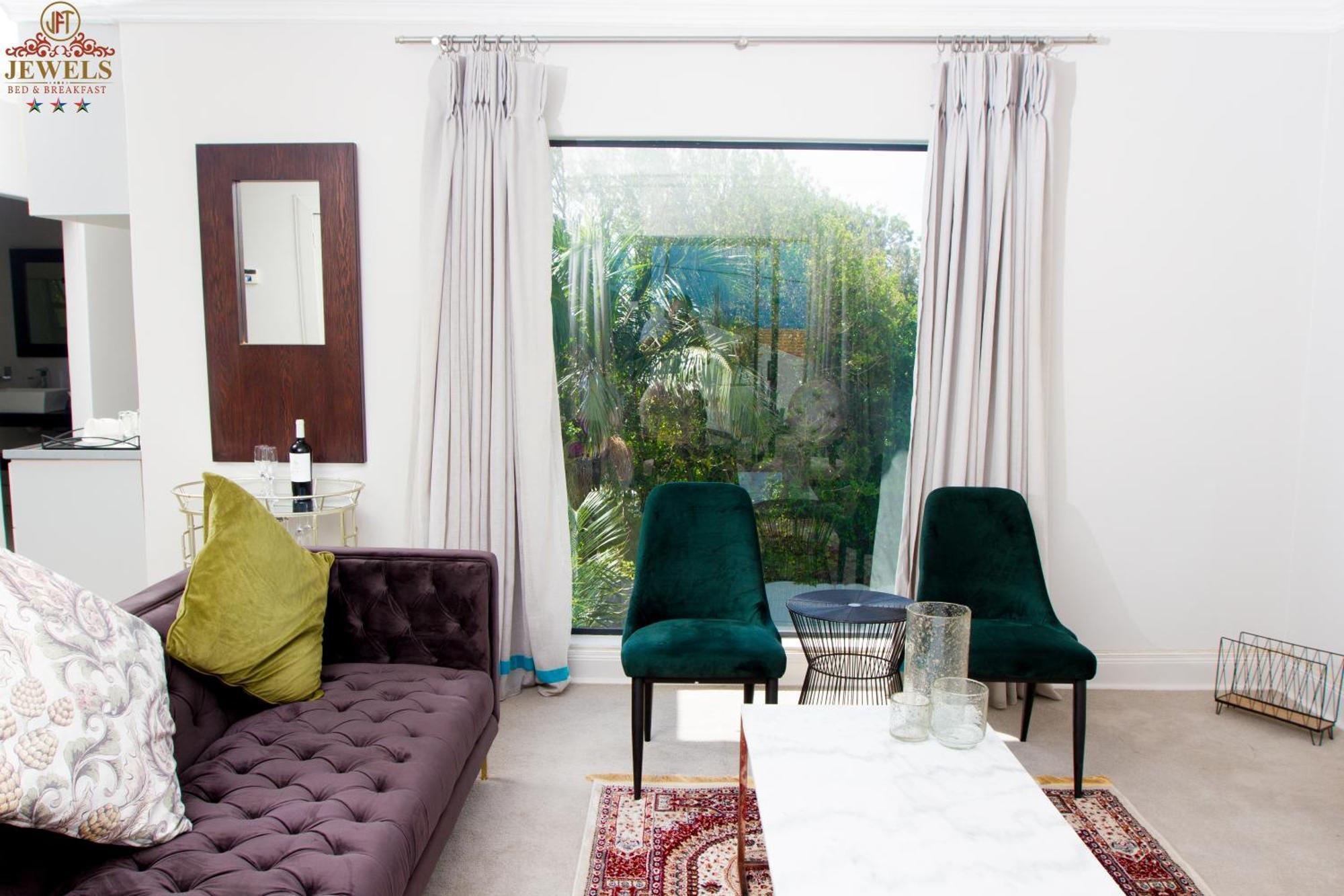 Jft Jewels Guest House Ист-Лондон Экстерьер фото