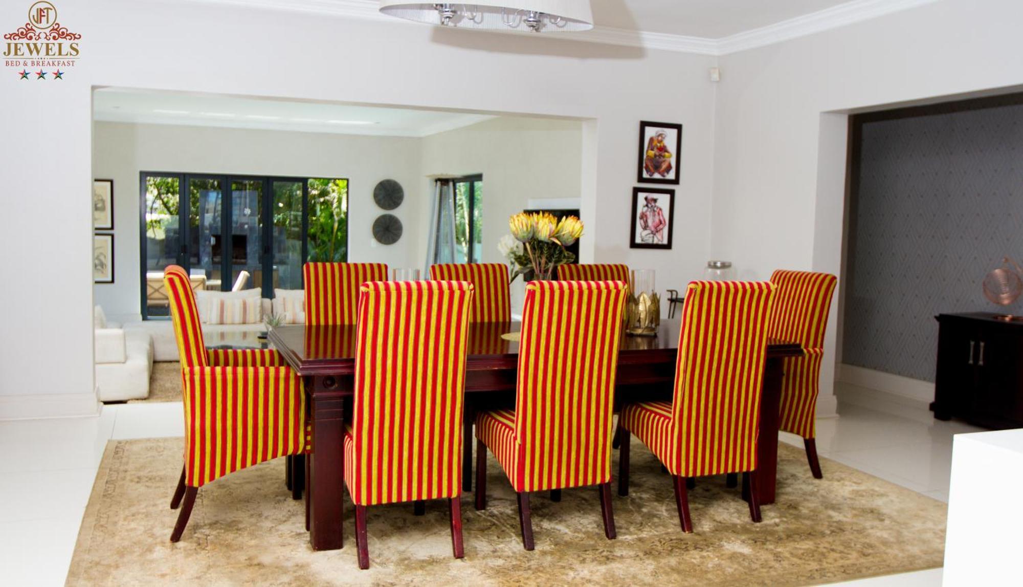 Jft Jewels Guest House Ист-Лондон Экстерьер фото